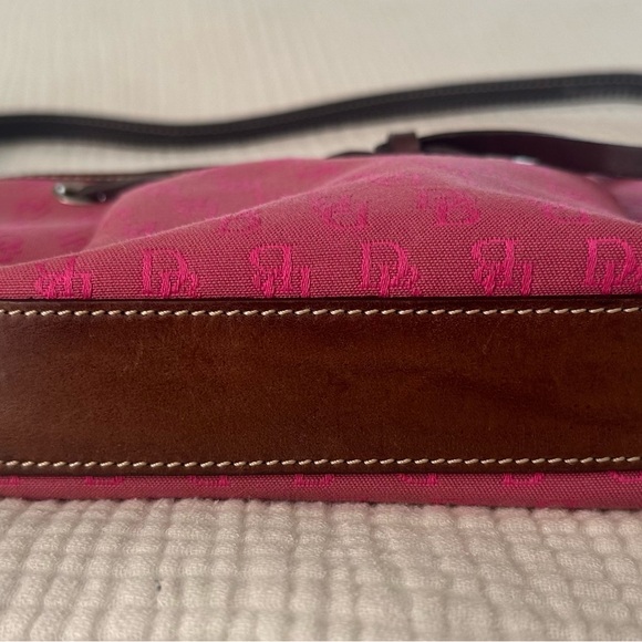 NWOT, Vintage Dooney & Bourke Tassel Top Shoulder Bag, Pink - Picture 4 of 12